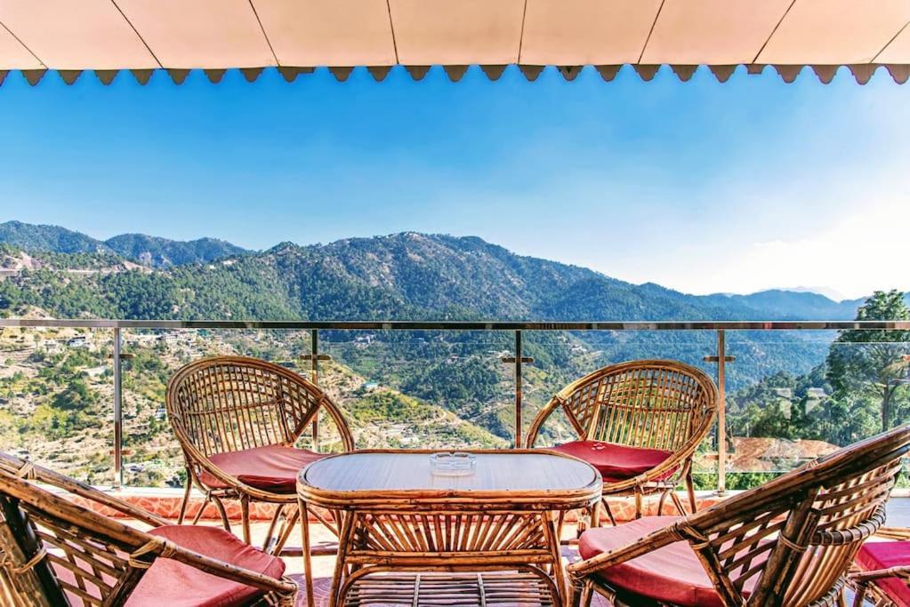 Kasauli Edge Apt With Balcony Exterior foto